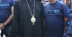 Arcybiskup-Khajak-Parsamyan-z-USA.JPG